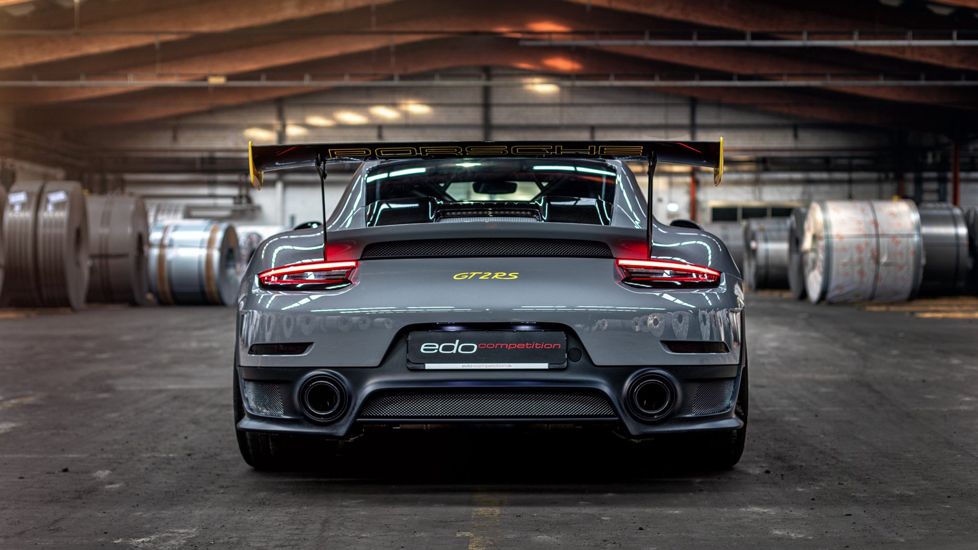 雄鹿主帅称赞球队防守端表现,强调继续努力,雄鹿队的防守