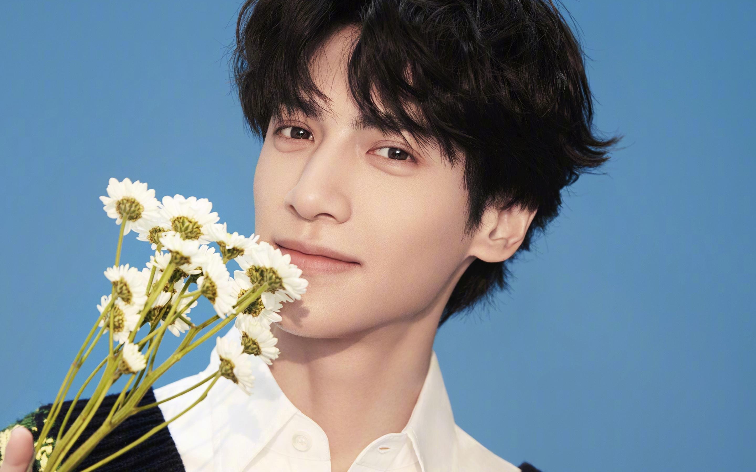 爱游戏中国官方网站平台-阿贾克斯发威，欧冠竞技烽火再燃，阿贾克斯欧冠大名单