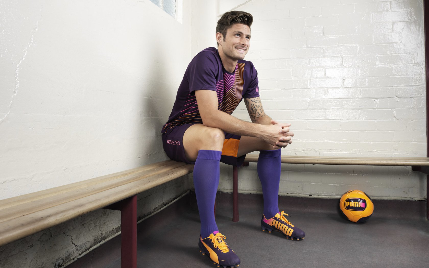 【球迷热情】现场粉丝互动点燃赛场火焰，球迷和粉丝